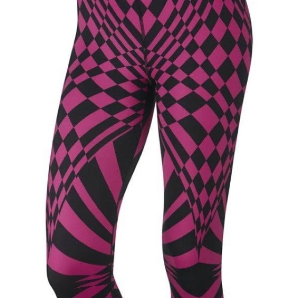 Nike Pro Engineered Magenta‎ Op Art Check Dri Fit Capri